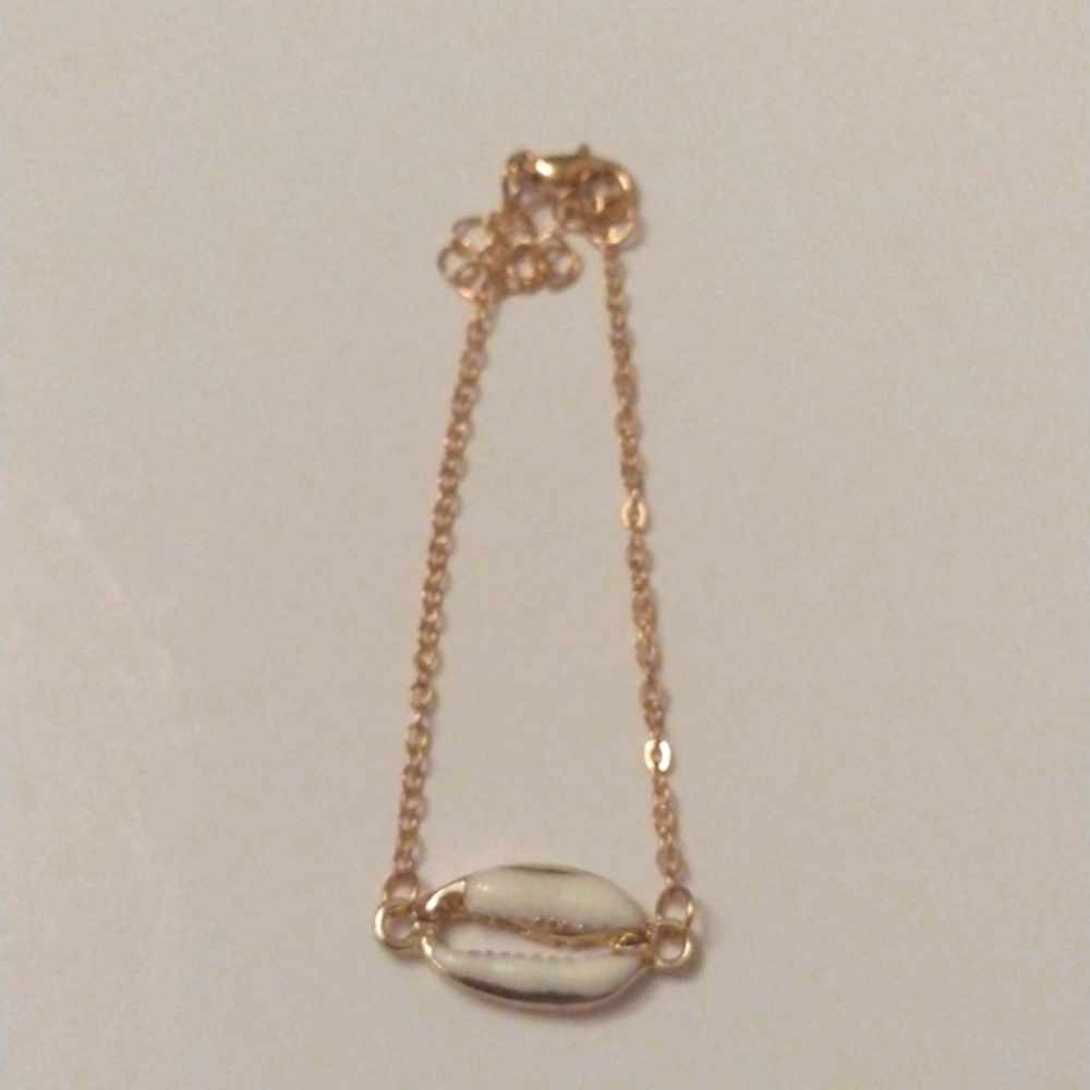 Puka Shell Bracelet